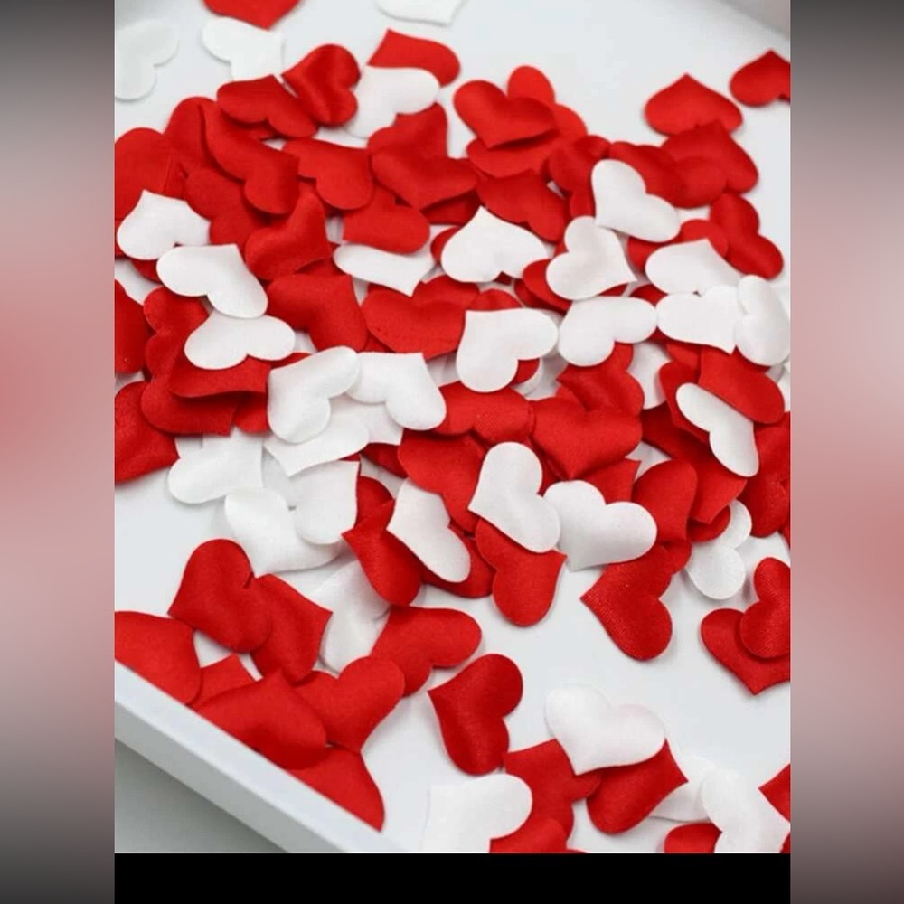 100pcs Heart Shaped Confetti Throwing Petal, Romantic Polyester Confetti